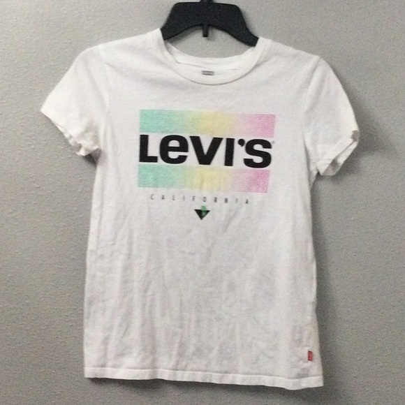 Levi's Tops - Levi’s white tee with print design